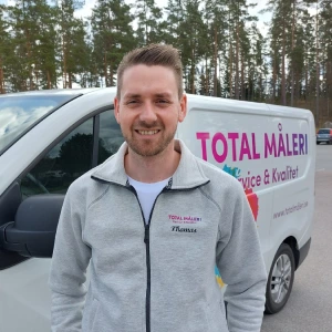 Målare Thomas från Total Måleri verksam i Nässjö, Eksjö och Vetlanda